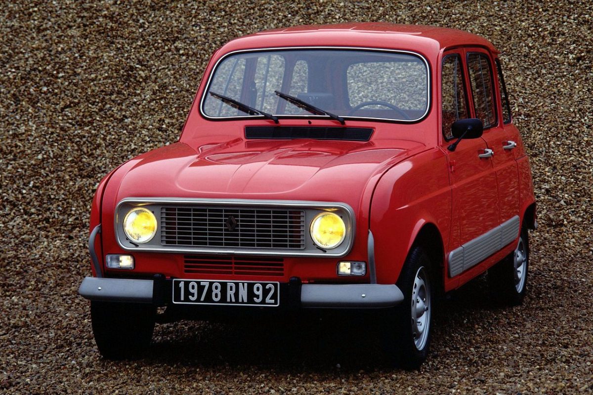 RENAULT R 4