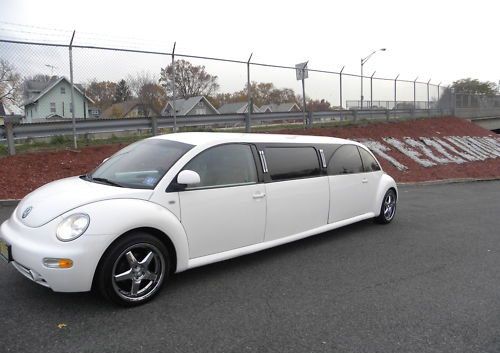 VOLKSWAGEN NEW BEETLE