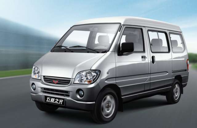 A kínai SAIC és Wuling, valamint a GM közös vállalkozása megtámadja a személyautó-piacot