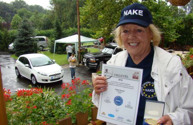 Nem vicc: Csala Zsuzsa tiszteletbeli rendőr, hobbija a bűnüldözés