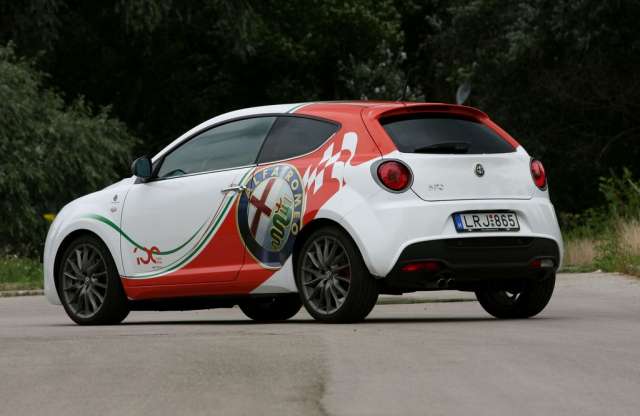 Meghalt a fojtószelep, éljen a turbó!