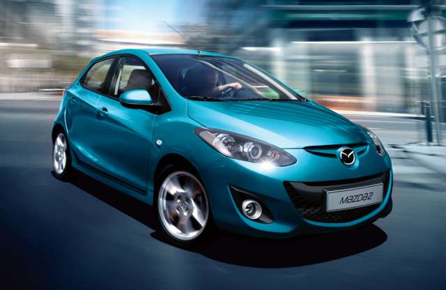 Frisebb, dízelben erősebb a Párizsban bemutatkozó új Mazda2