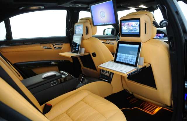 Apple számítógépekkel pakolták tele a Brabus-féle szuperautót
