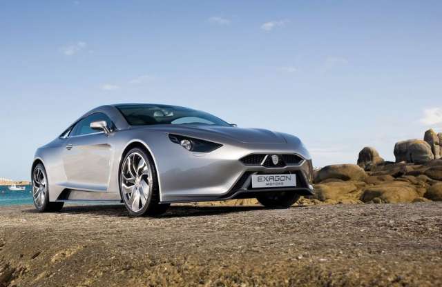 340 lóerő repíti az elektromos sportkocsit