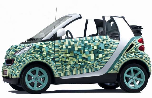 Papírjaguár lett a Smart egy művész közreműködésével