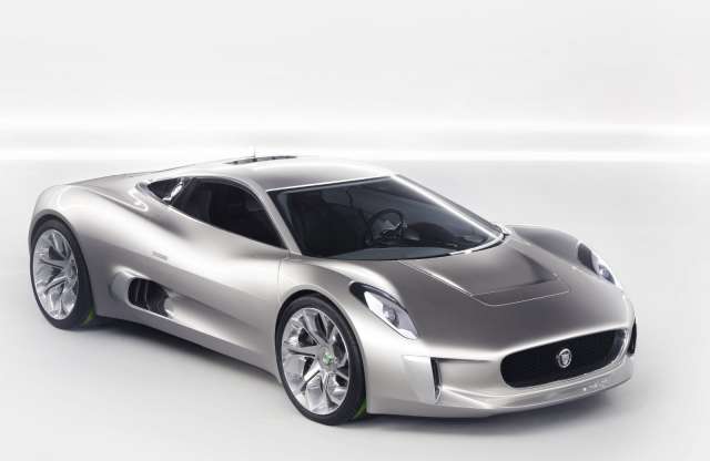 Szuperautóval ünnepli magát a Jaguar