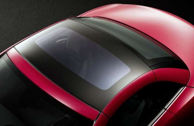 Még a napsütés is állítható az új Mercedesben