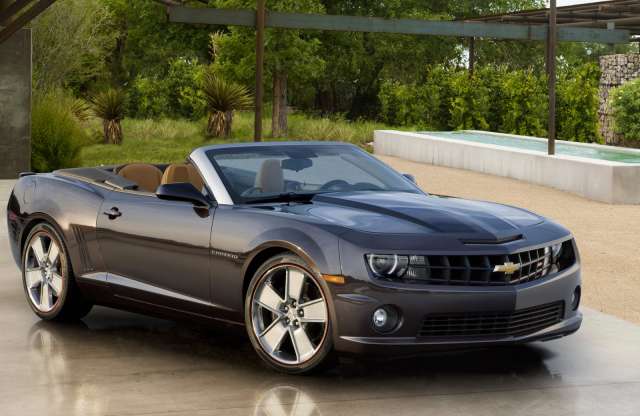 A száz darab Chevrolet Camaro kabrió 3 perc alatt kelt el