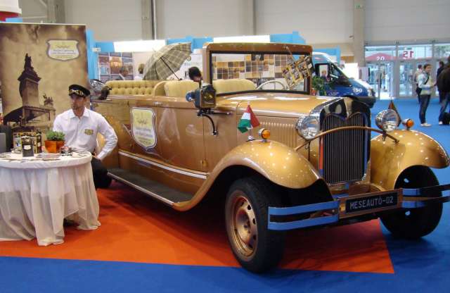 Meseautó budapesti utakon