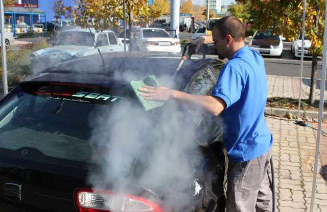 Tatabányán megnyitott a legújabb EZ Wash