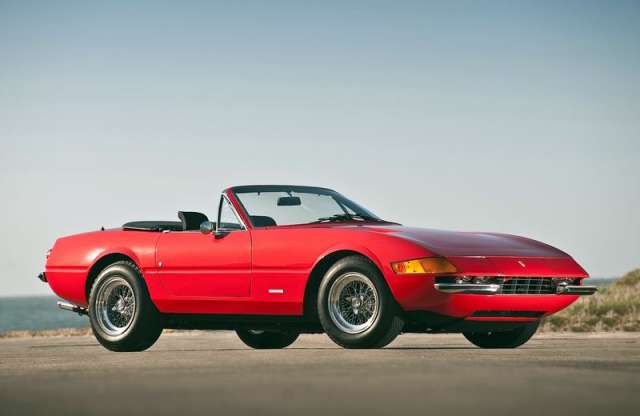 Hamarosan elárverezik több világsztár álomszép kocsiját