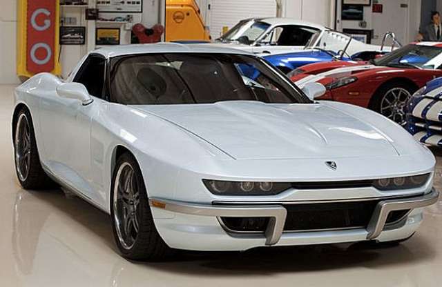 A tévésztár méretre szabatott magának egy Corvette C6-ost