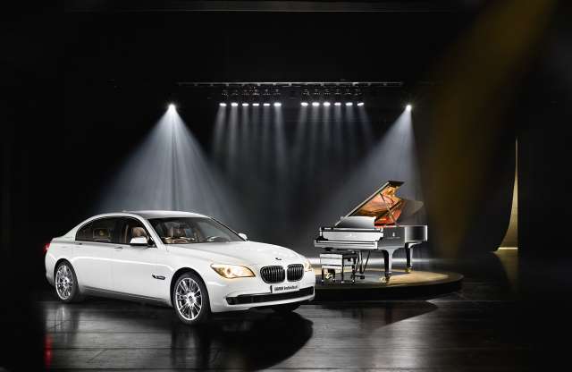 Steinway & Sons BMW - zongoráznám a különbséget