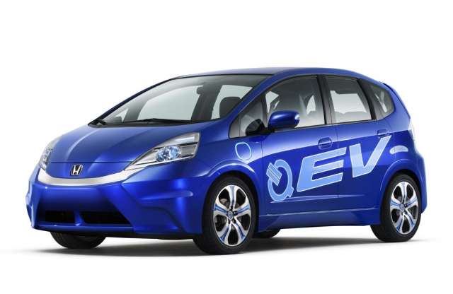 Készül a konnektoros Honda Jazz