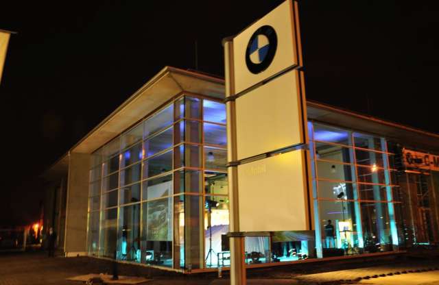 Új BMW márkakereskedés, Szeged