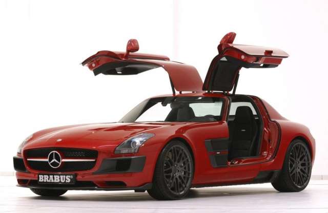 Négyszáz van beleírva a Brabus Mercibe!