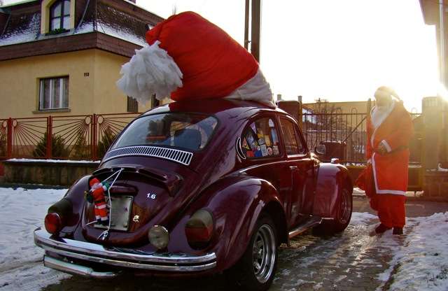 Rénszarvasszán helyett Bogárral jött a Mikulás