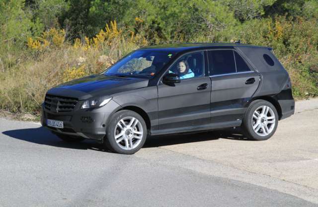 Reszkess X5, jön az új Mercedes ML!