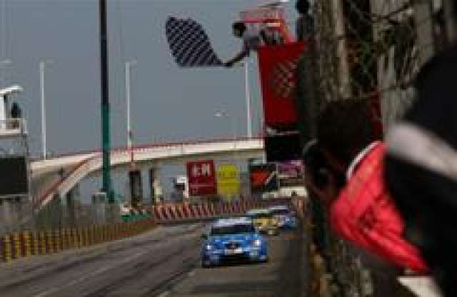 Milyen ember Michelisz Norbert?