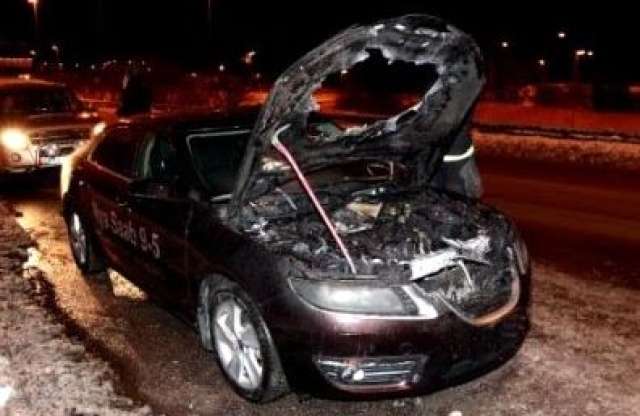 Rejtélyes tüzek a Saab 9-5 motorterében