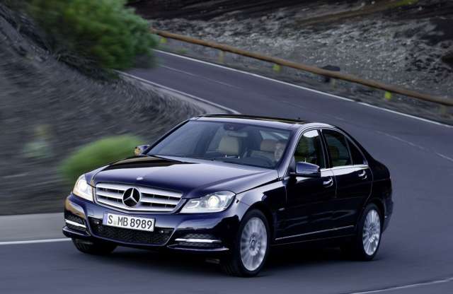 Szolid sminket kap a C-Merci