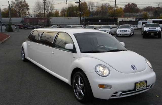 Egyedi példány a Volkswagen Beetle limuzin