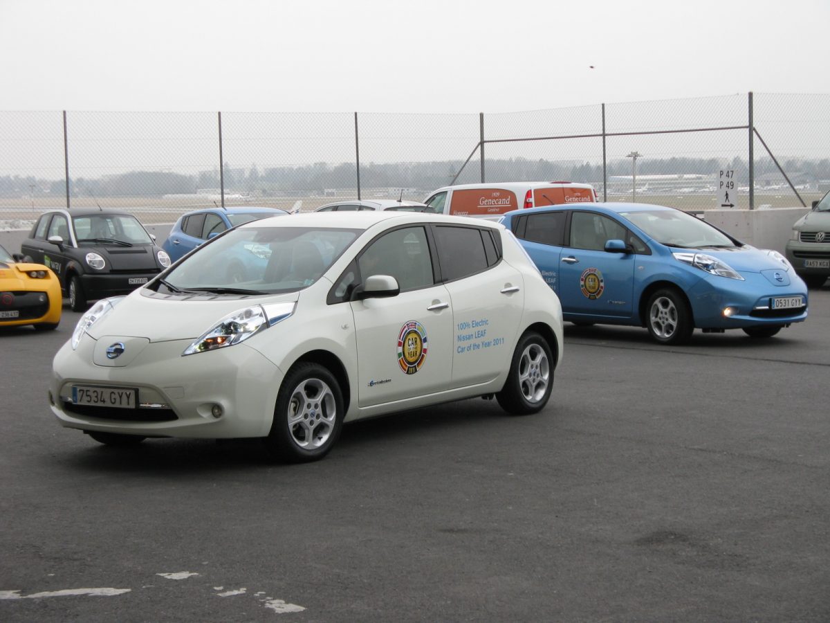 NISSAN LEAF