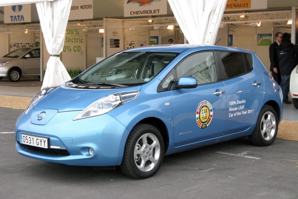 NISSAN LEAF