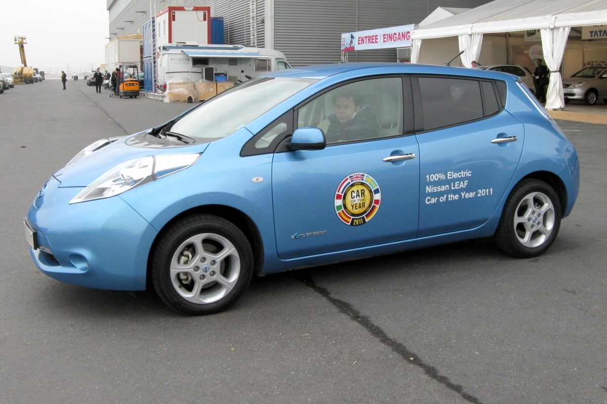 NISSAN LEAF