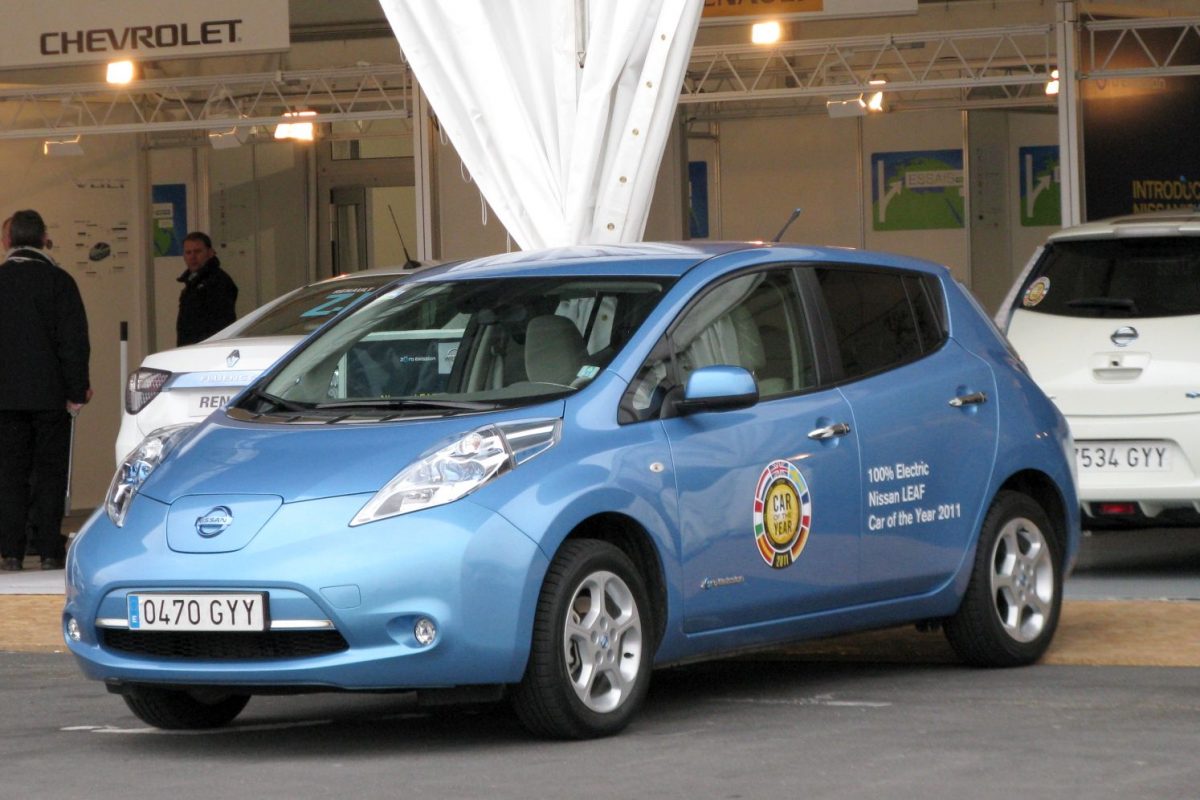 NISSAN LEAF