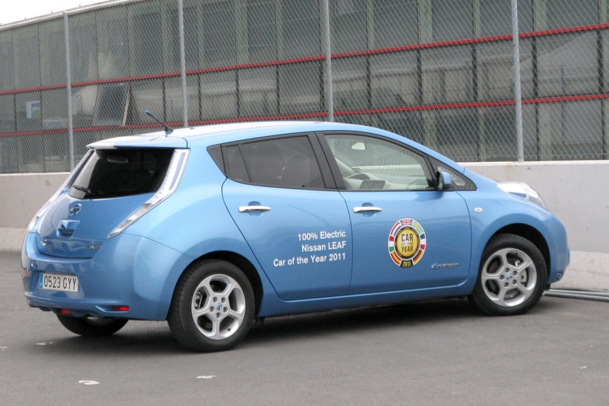 NISSAN LEAF
