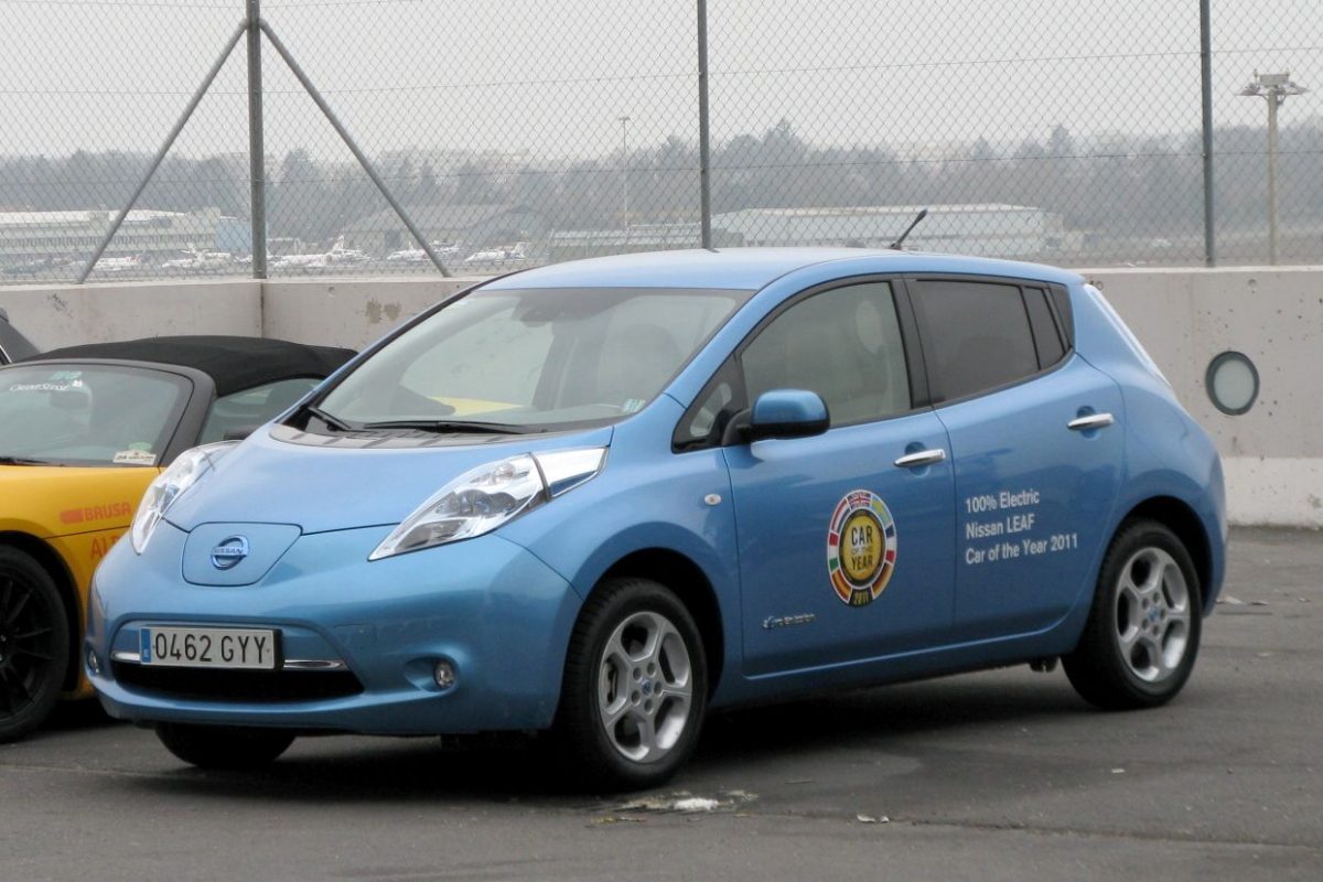 NISSAN LEAF