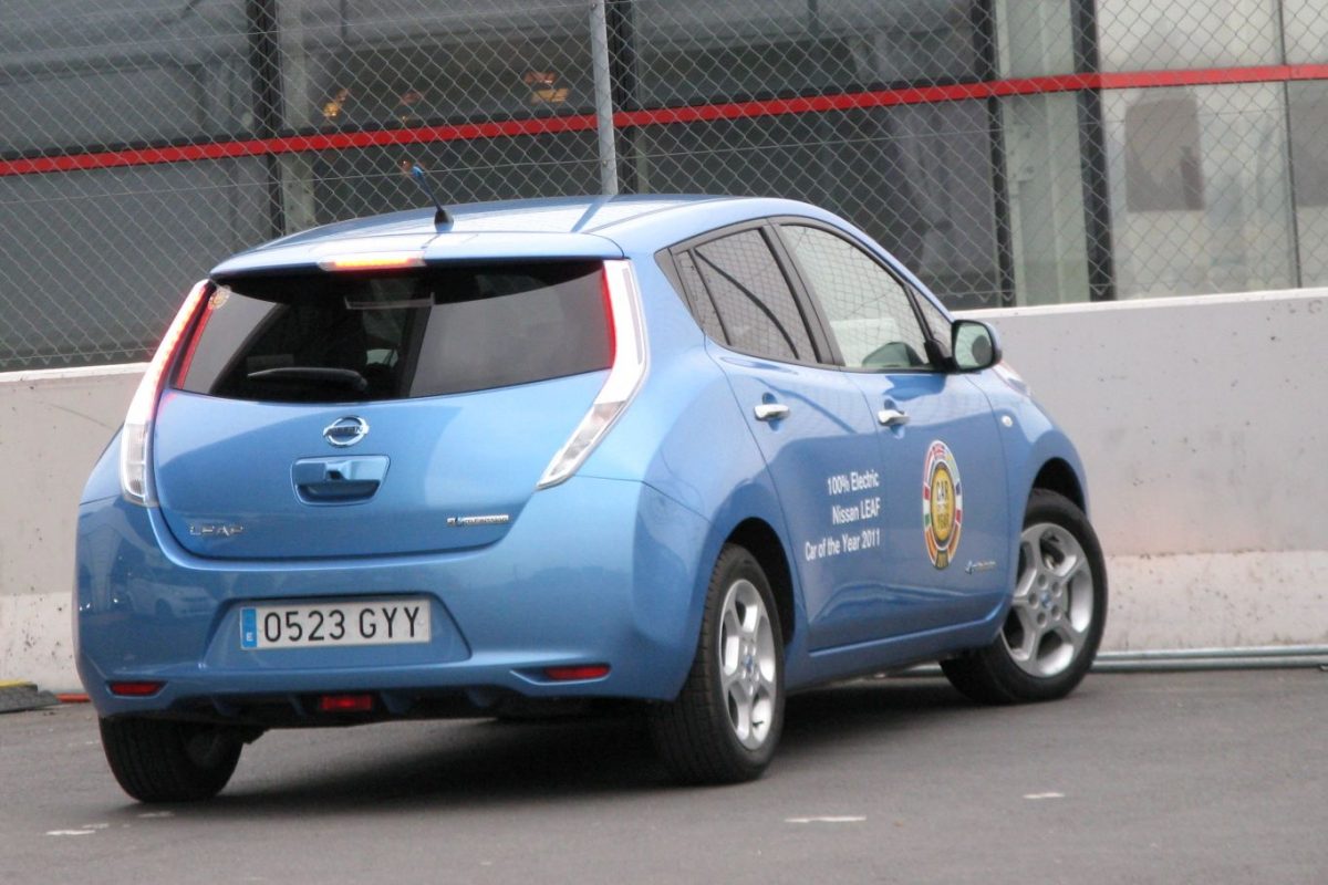 NISSAN LEAF
