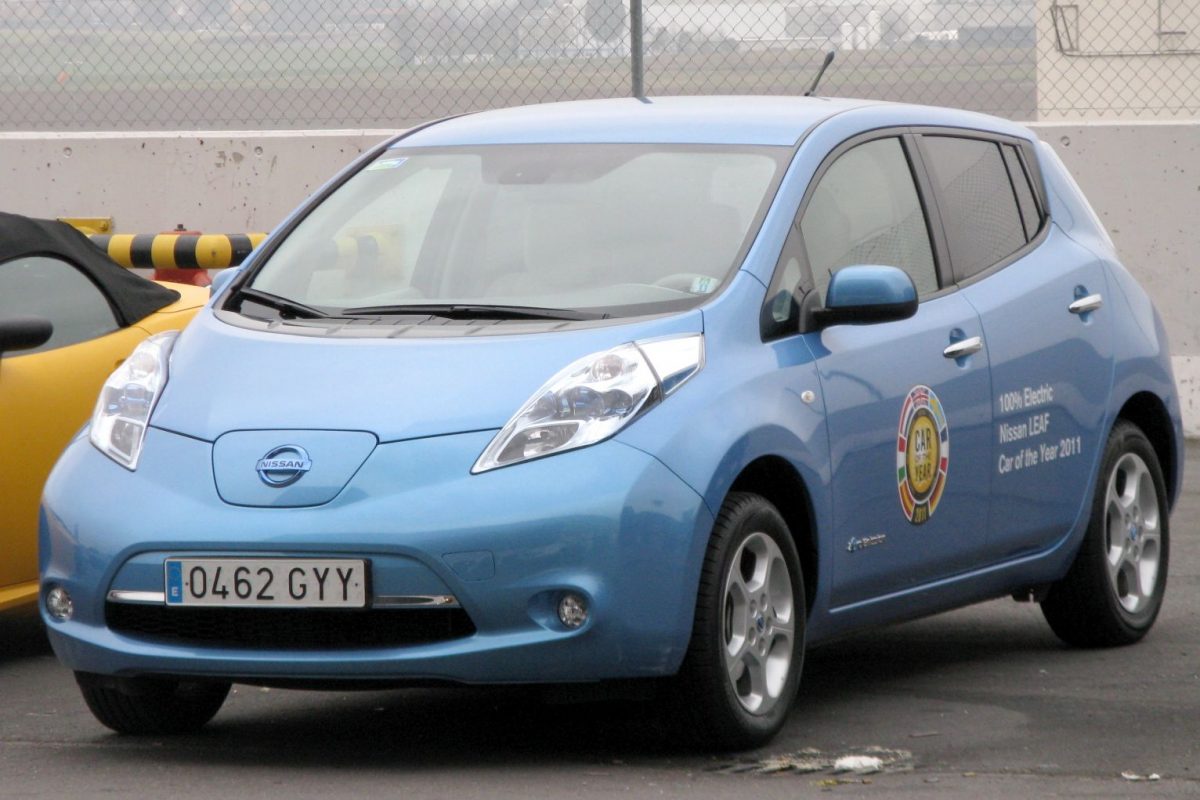 NISSAN LEAF