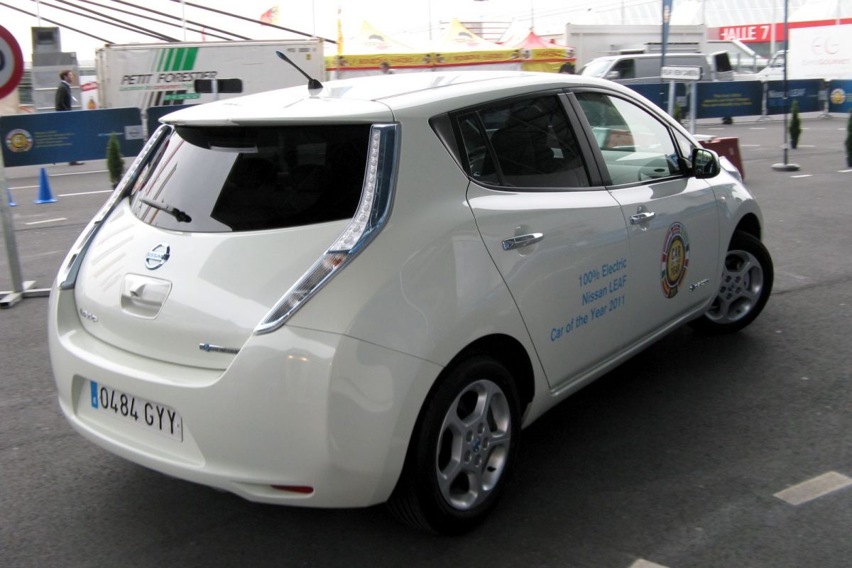 NISSAN LEAF