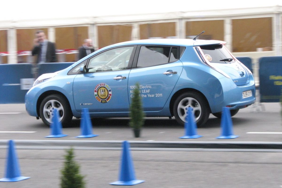 NISSAN LEAF