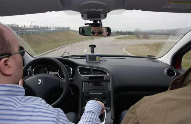 A sofőrön múlik az autó fogyasztása