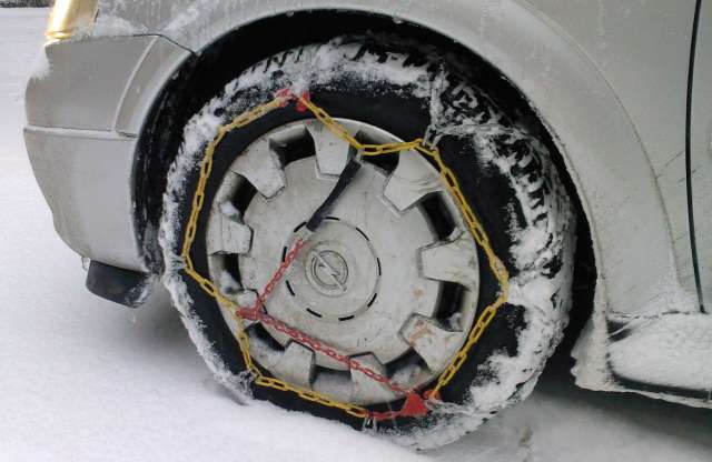 Hólánccal, téli gumival Európában