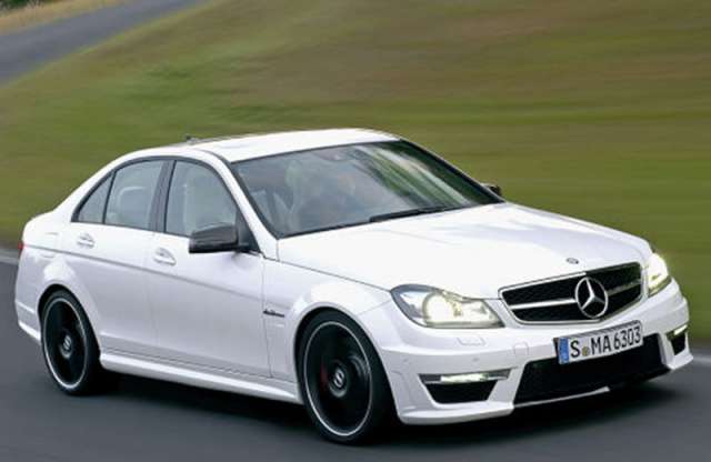 Plusz lóerők és LED-lámpa a C 63 AMG-hez