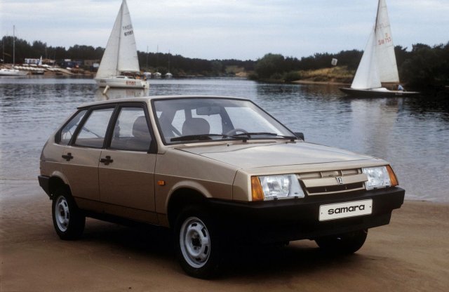 Olcsó autózás? Igen, Lada Samarával