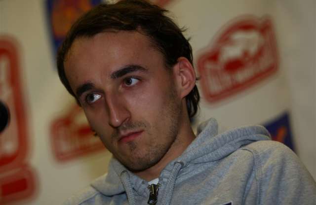 Kubica Skodára vált