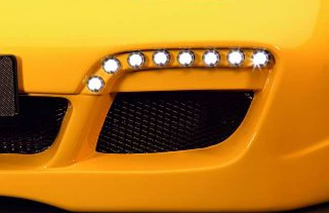 Divat a pótfényszóró: nappali menetfény bármilyen autóra
