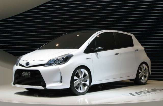 Genfből jelentjük: Toyota Yaris HSD Concept