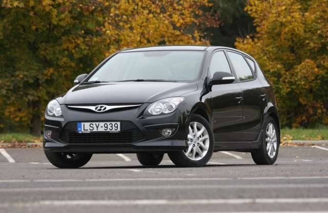 Alapnak jó és olcsó – Hyundai i30U teszt