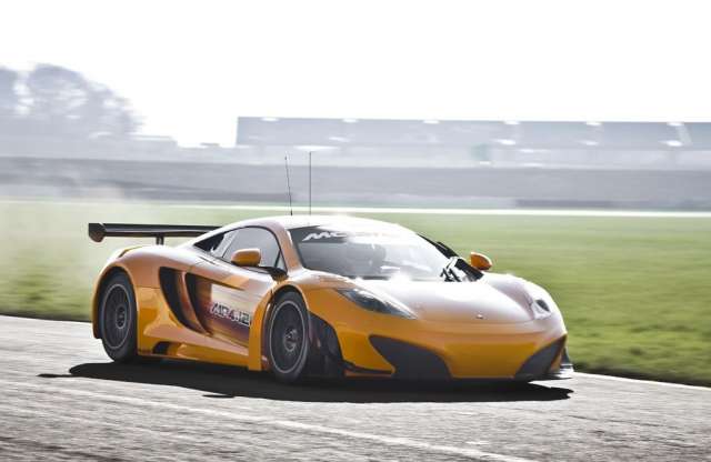 Teszten a McLaren MP4-12C GT3