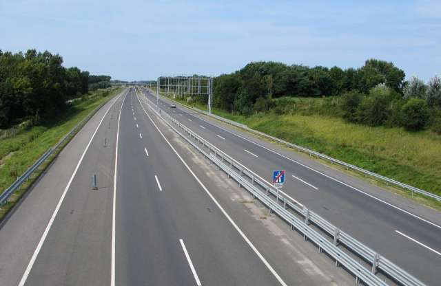 Megszűnhet az autópályamatrica