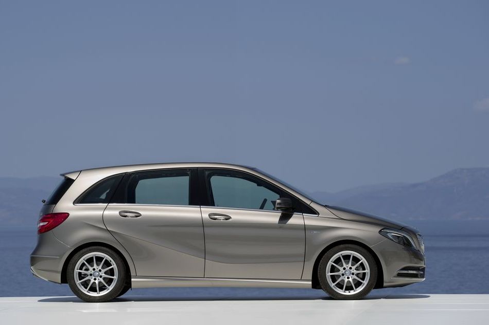 MERCEDES-BENZ B-OSZTÁLY