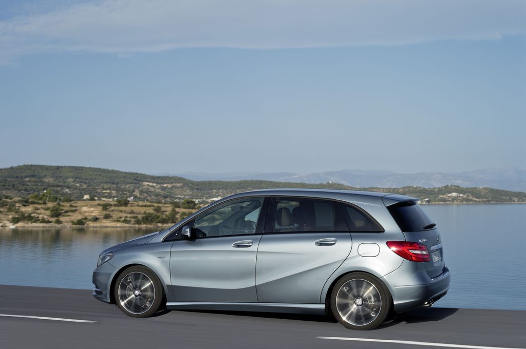 MERCEDES-BENZ B-OSZTÁLY