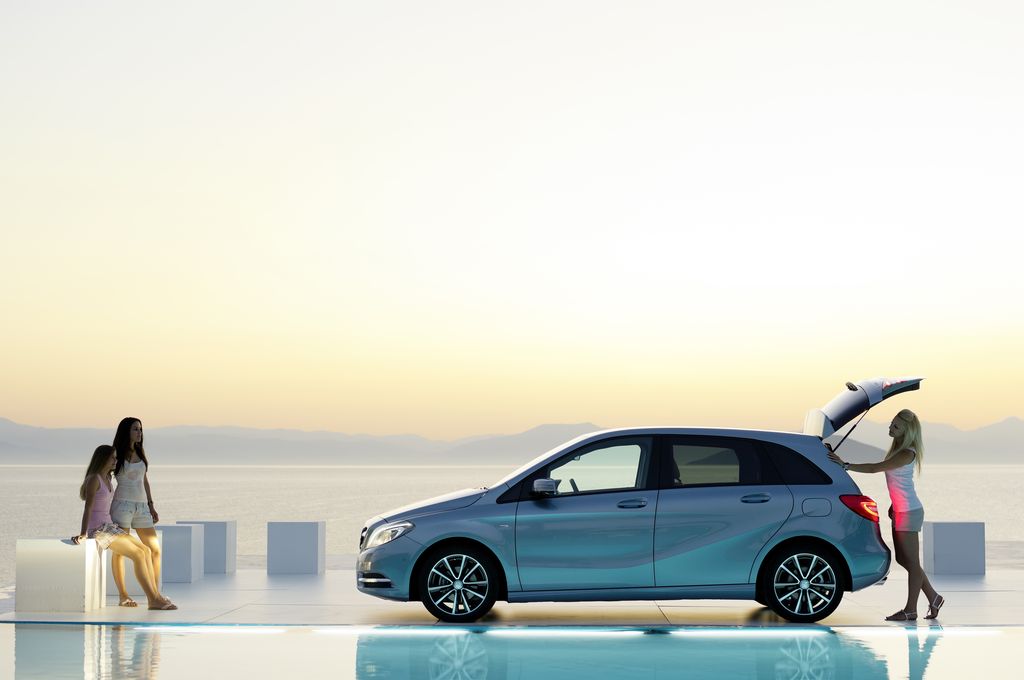 MERCEDES-BENZ B-OSZTÁLY