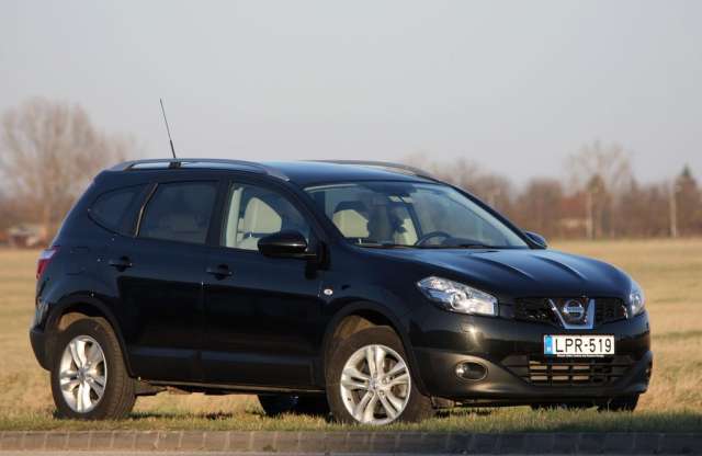 Sokat ad, de sokat is kér – Nissan Qashqai+2 teszt